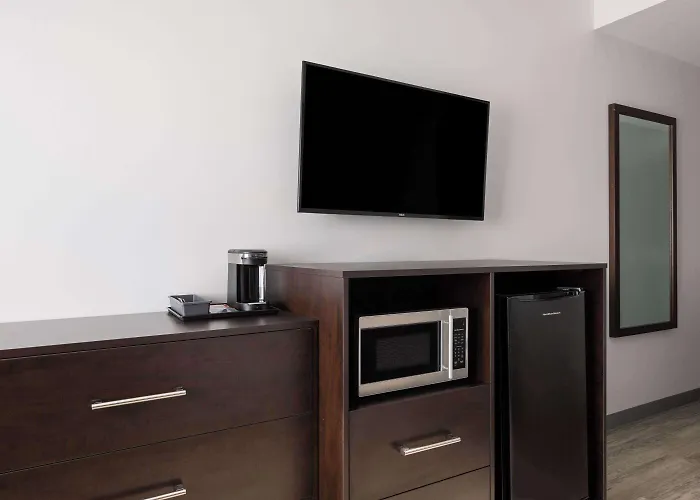 Travelodge By Wyndham Marathon