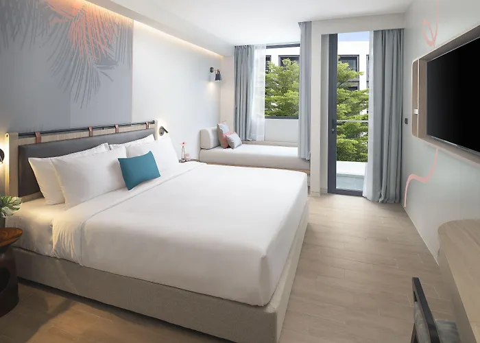 Jonox Phuket Karon Hotel