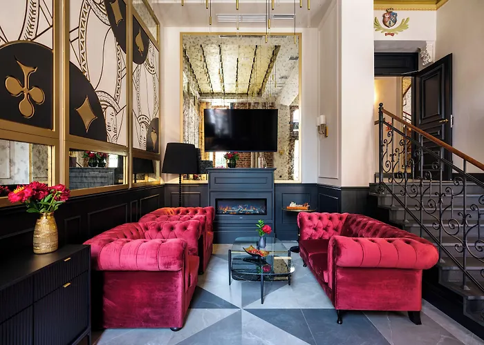Hotel Golden Queen