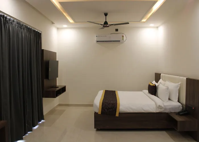 Hotel Grand Nitara