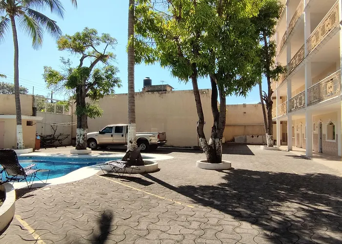 Hotel Las Cupulas