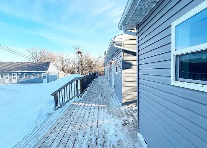 The Trail Inn - Melita, Manitoba - Hwy 83, Hwy 3