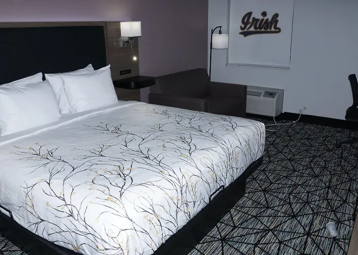 Baymont By Wyndham South Bend Near Notre Dame