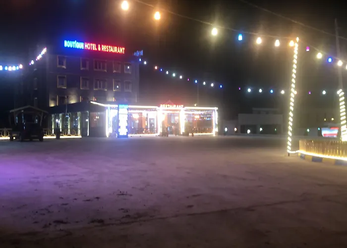 Grand Kum Boutique Hotel Restaurant