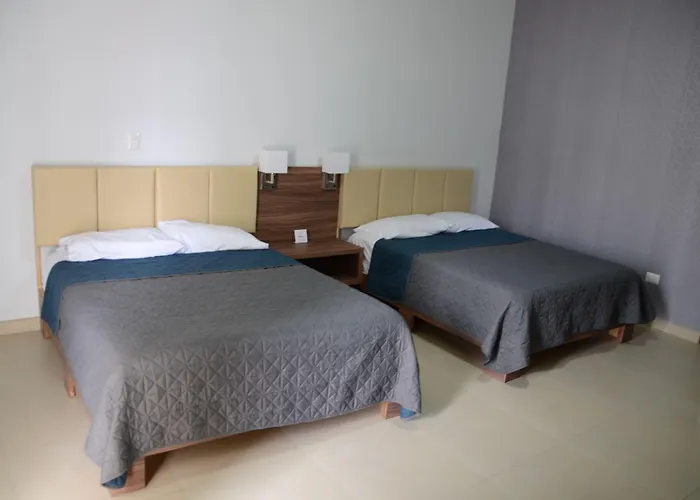 Hotel Monarca