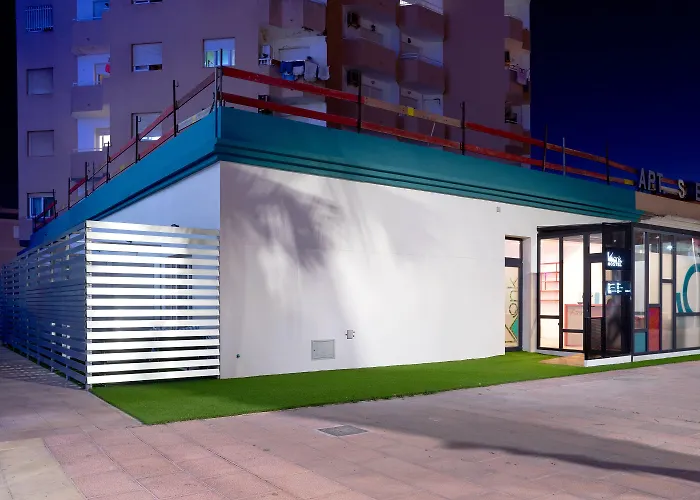 Konk Hostel