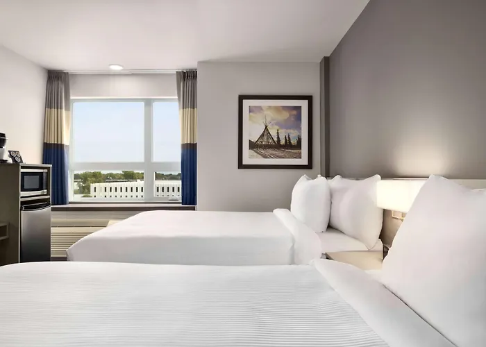 Microtel Inn&Suites Dorval QC