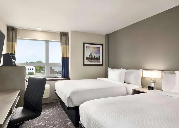 Microtel Inn & Suites Dorval Qc