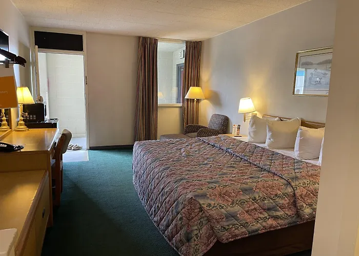 Horseshoe Curve Lodge