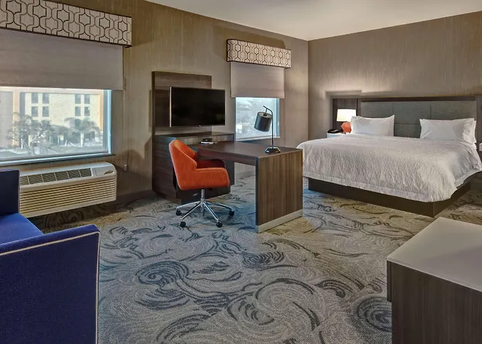 Hampton Inn Fresno Airport