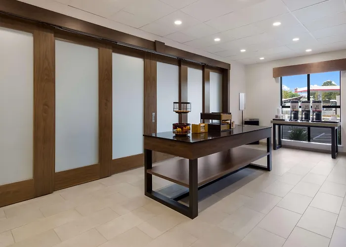 Hampton Inn Concord