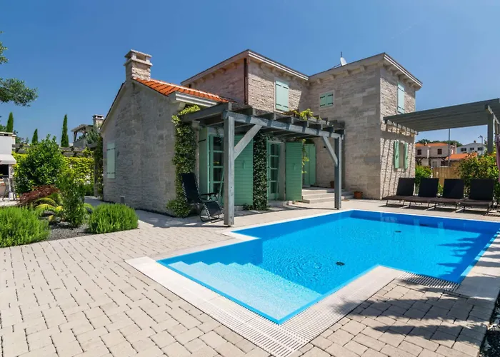 Villa Zelda Comfortable Holiday Residence