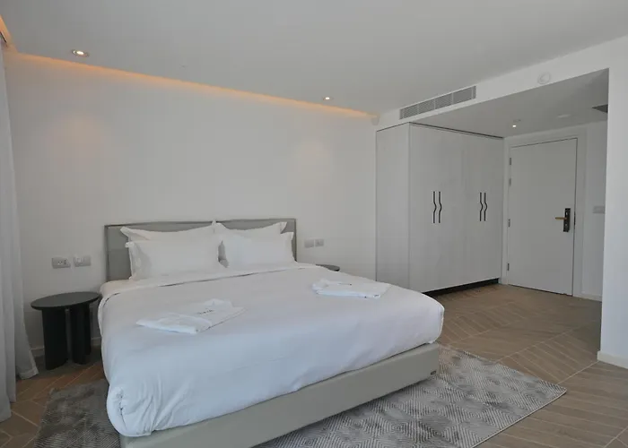 Akoya Hotel