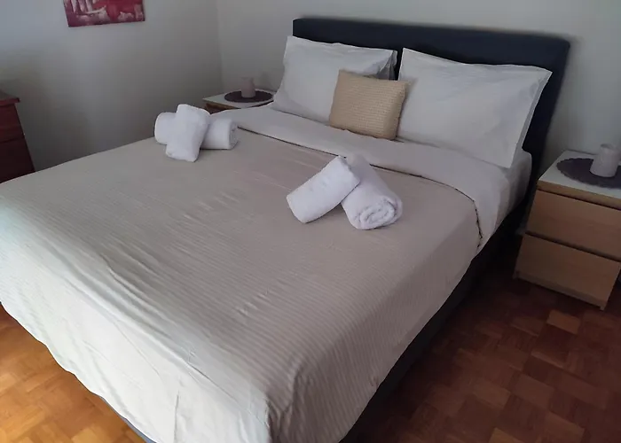 Vaia'S Urban Stay