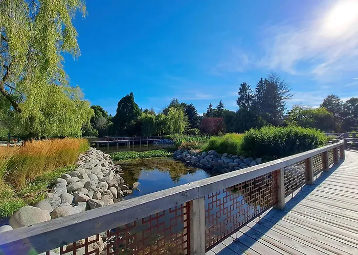 Comfort Hotel Vancouver Airport