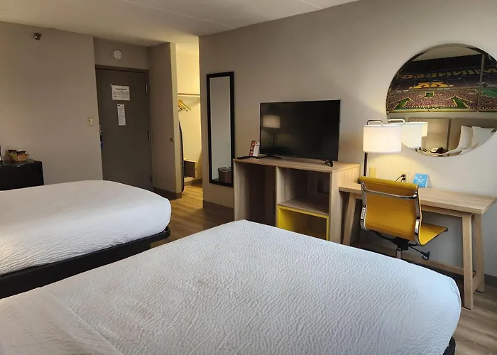 Days Hotel By Wyndham University Ave Se