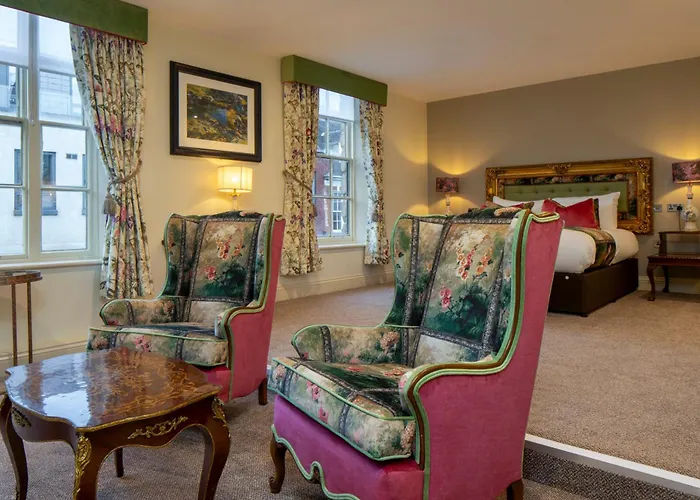 The Warwick Arms Hotel - The Coaching Inn Group