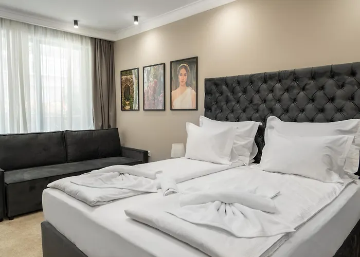 K&G City Hotel