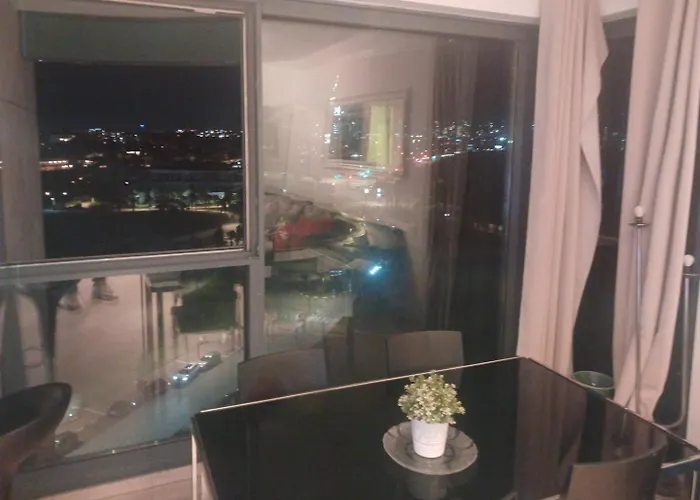 Marina Towers Hotel