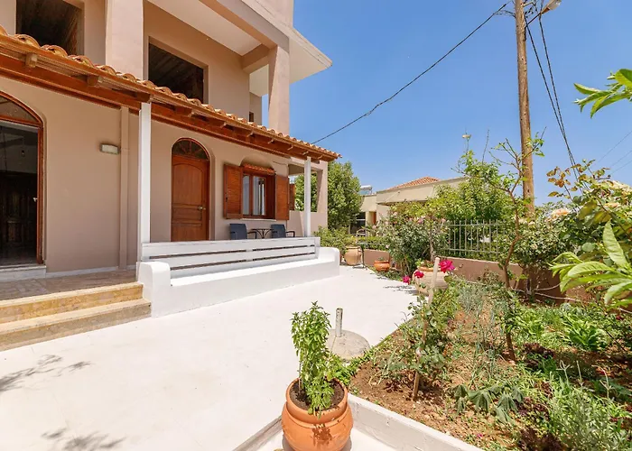 Lyria Hotel Apartments