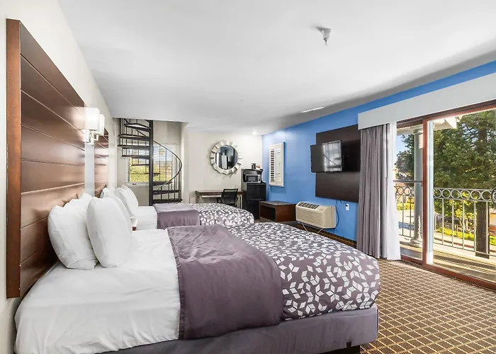 Hotel Solares