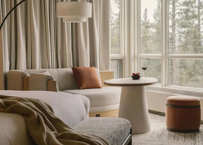 Rimrock Banff, Emblems Collection Hotel