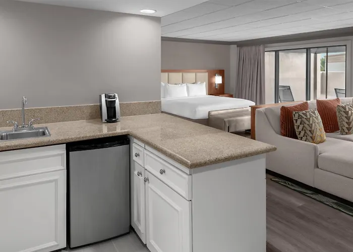 Doubletree By Hilton New Orleans