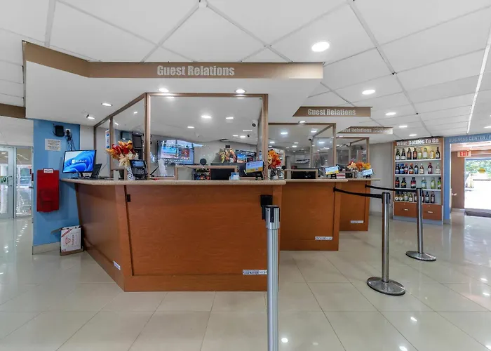 Rodeway Inn & Suites Fort Lauderdale Airport & Cruise Port