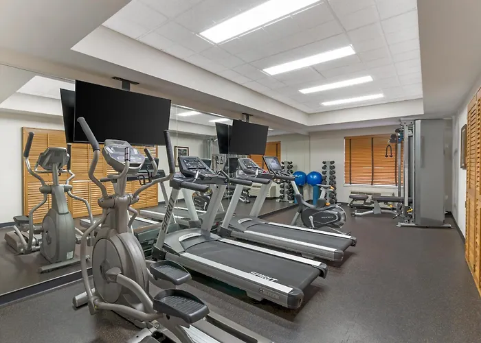 Best Western Plus Pembina Inn&Suites