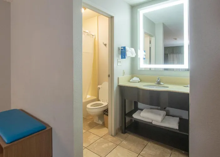 Days Inn & Suites By Wyndham Albuquerque North