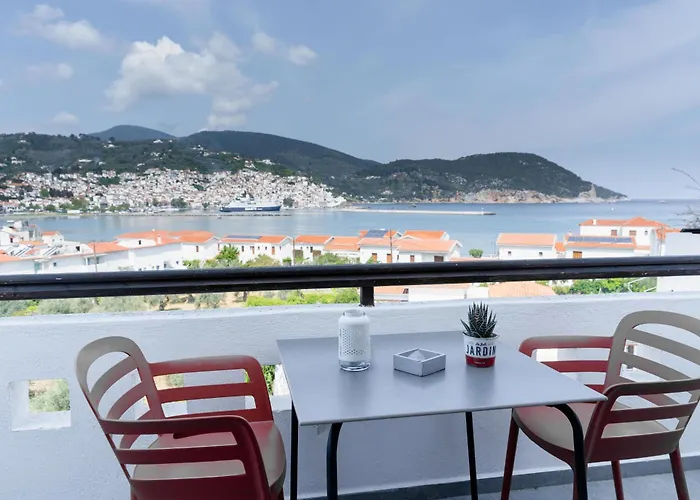 Pera Skopelos - Pera Ex Maistros