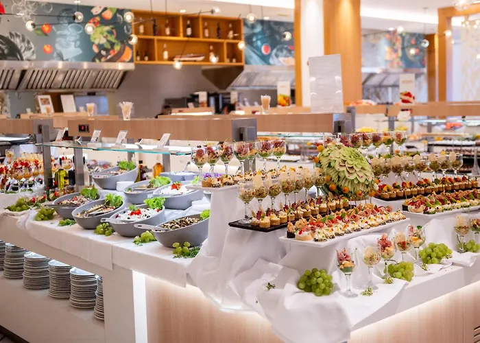 Astoria Hotel All Inclusive- Private Beach & Beach Club