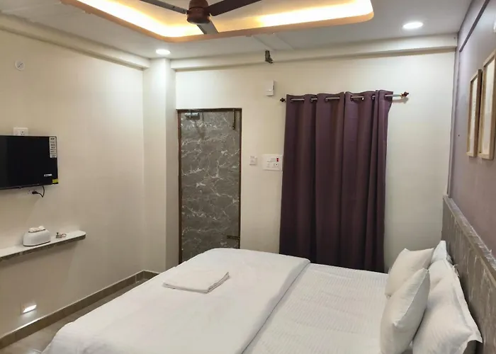 Vijay Balaji Mahal A/C