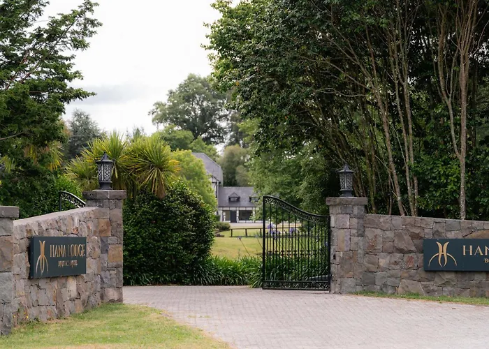 Hana Lodge