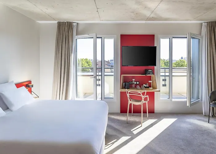 Best Western 11Bauer Paris Saint-Ouen