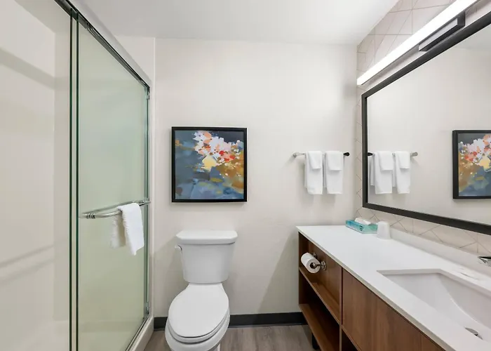 Everhome Suites Portsmouth - Newington By Choice Hotels