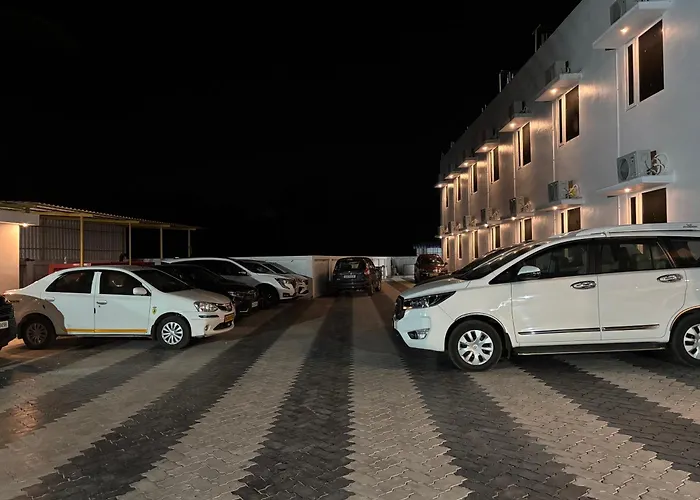 Hotel Saesha International
