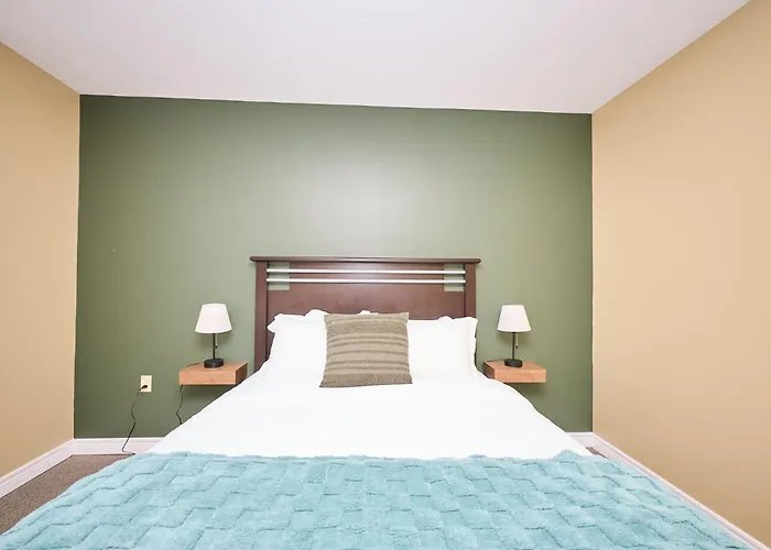 Nine Vines Hotel