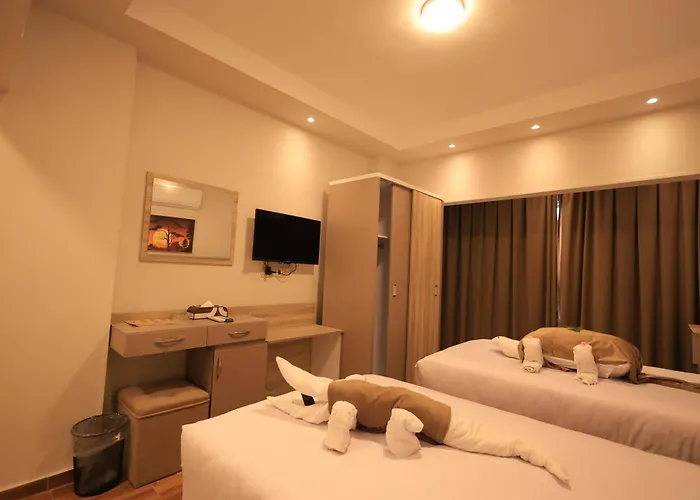 Akhenaton Hotel