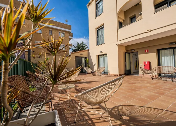 Castell Beach Aparthotel