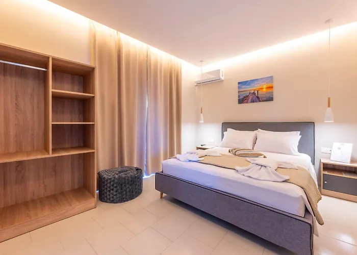 Blue Wave Suites - Ixia