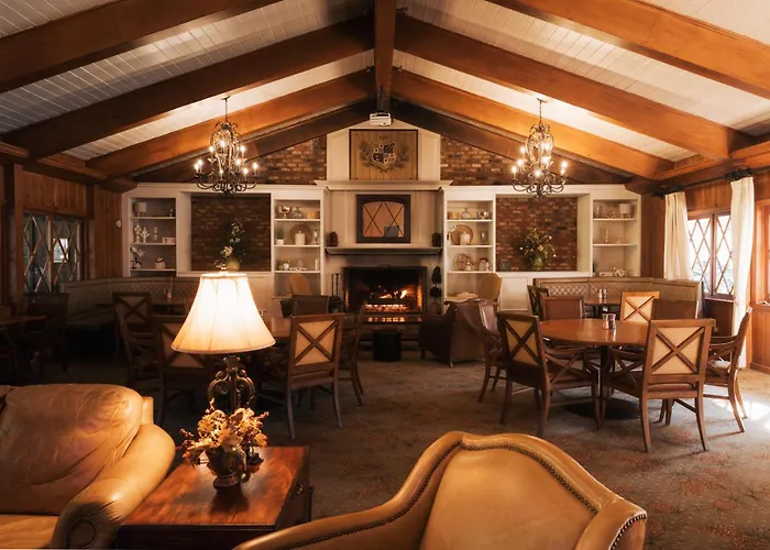 Pine Needles Lodge