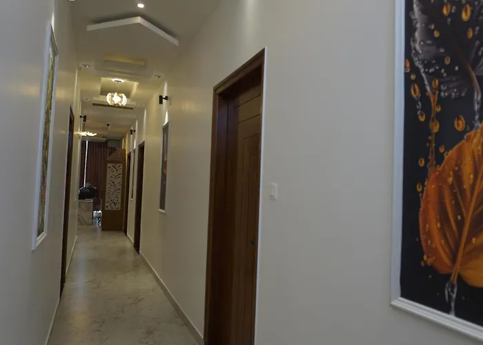 Hanee Comforts