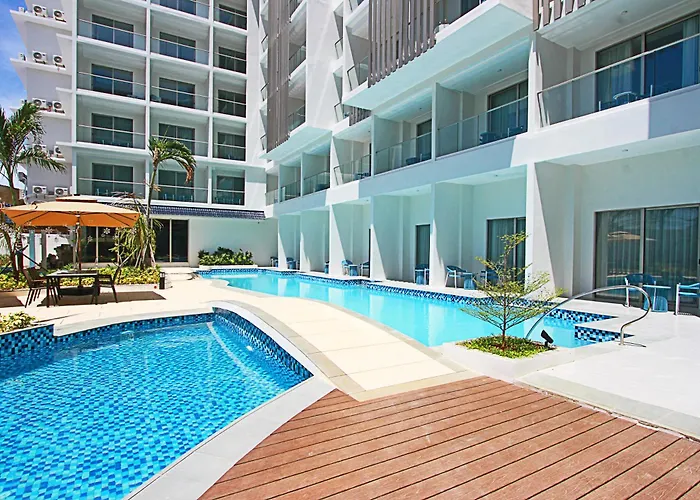 Luxu Hotel And Resort
