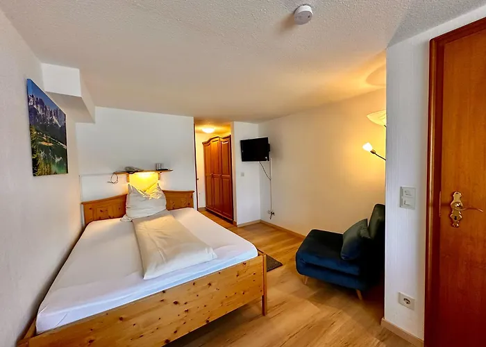 Hotel Fischerstueberl Am See