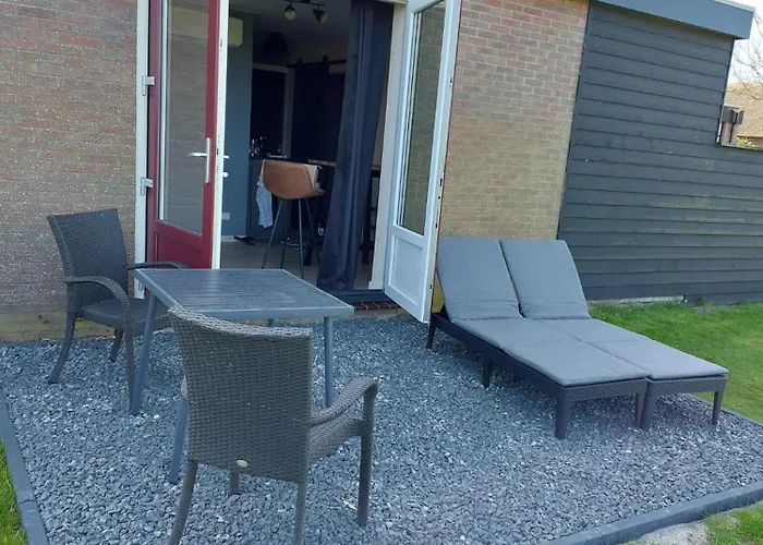 Sfeervolle Studio Vitamine Zee met zicht op de duinen