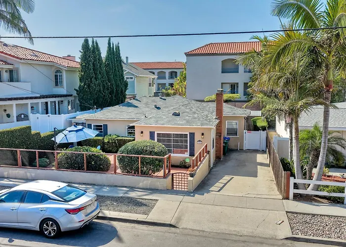 Coastal Cottage Steps From The Sand | Walk To Carlsbad Village, Dog-Friendly