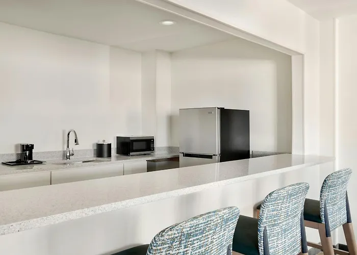 Fairfield By Marriott Inn & Suites Charleston Downtown