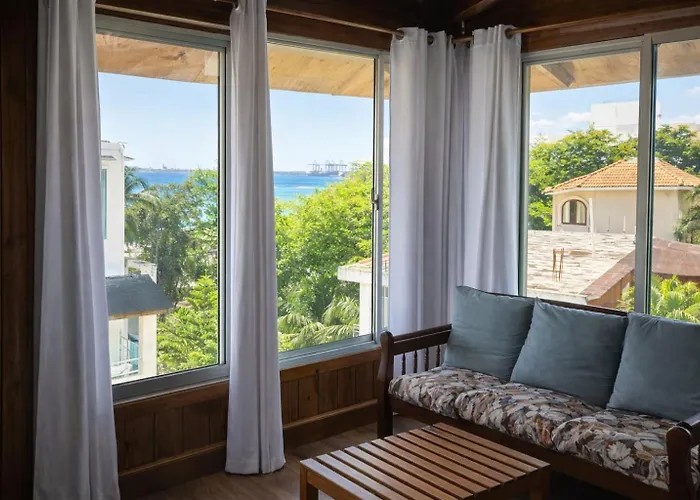 Hotel Neptuno Refugio