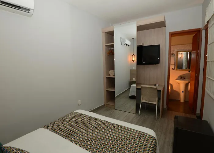 Hotel Prado 34 West